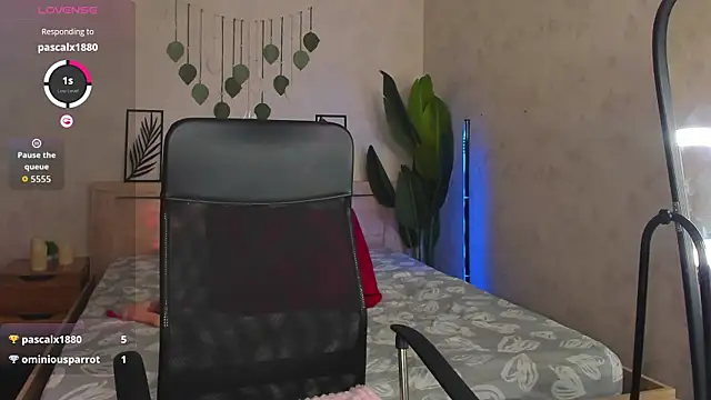 Alicia Hars online show from June 24, 12:09 am