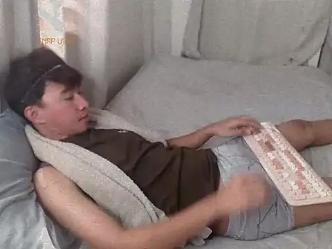 Snapshot of asiantwink0000 chatting on November 29, 12:35 am asiantwink0000 online show from November 29, 12:35 am