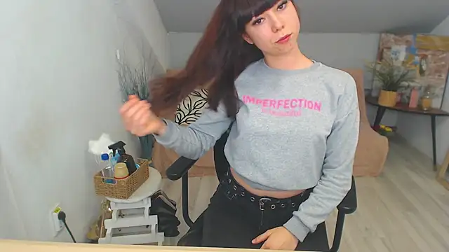 Snapshot of MayaWill chatting on November 27, 3:03 pm MayaWill online show from November 27, 3:03 pm