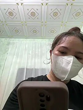 Snapshot of light_wei chatting on June 23, 2:04 pm light wei online show from June 23, 2:04 pm