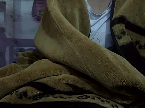 Hot Princess2000 online show from December 14, 11:09 pm