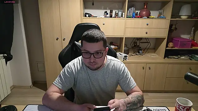 Snapshot of kevinnlovelly chatting on March 12, 8:59 pm kevinnlovelly online show from March 12, 8:59 pm