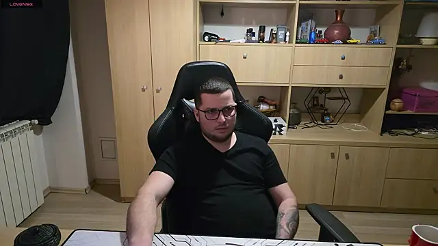 Snapshot of kevinnlovelly chatting on March 14, 7:52 pm kevinnlovelly online show from March 14, 7:52 pm