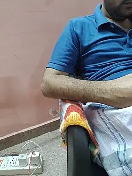 Snapshot of smgrtamil chatting on December 17, 4:02 pm smgrtamil online show from December 17, 4:02 pm