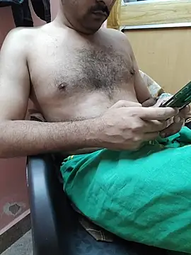 Snapshot of smgrtamil chatting on December 19, 4:58 pm smgrtamil online show from December 19, 4:58 pm