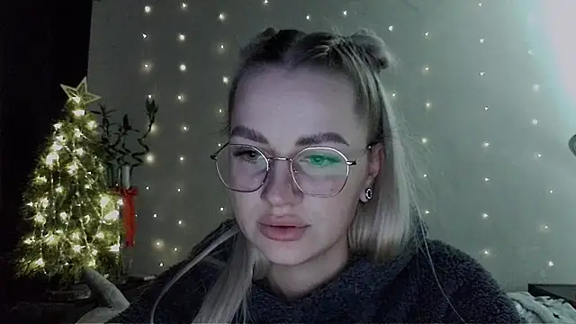 Whitehex666 online show from December 22, 5:10 pm