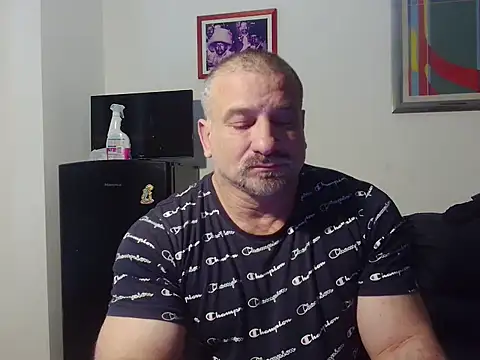 Snapshot of Mauro7788 chatting on May 8, 9:47 am Mauro7788 online show from May 8, 9:47 am