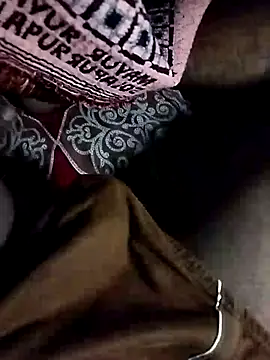 Snapshot of lustyy_boy chatting on December 2, 5:19 pm lustyy boy online show from December 2, 5:19 pm