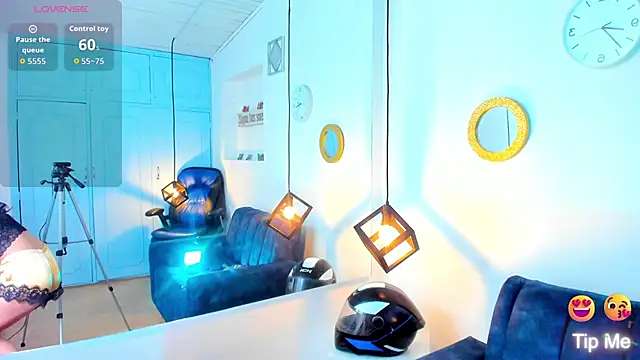 Snapshot of Hot_Darliing chatting on December 3, 1:42 pm Hot Darliing online show from December 3, 1:42 pm