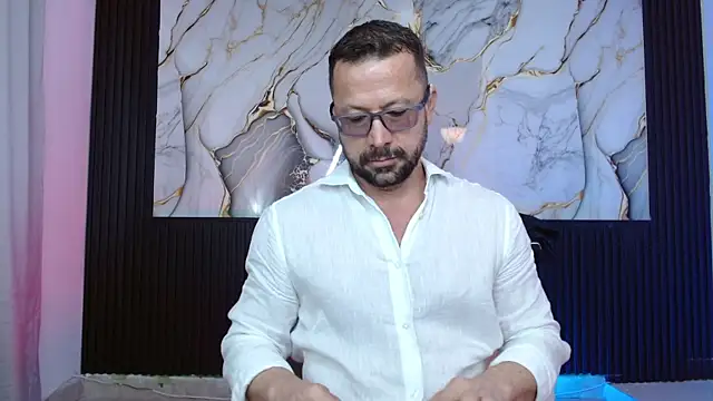 Snapshot of robert_poison1 chatting on December 14, 6:56 pm robert poison1 online show from December 14, 6:56 pm