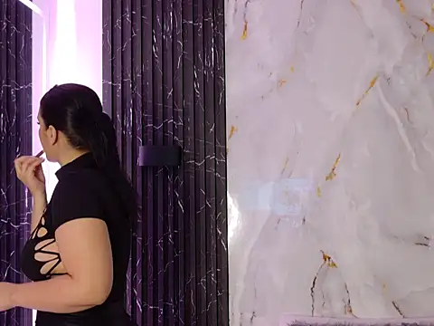 ChloeHolmes online show from February 12, 10:21 am