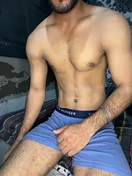 Snapshot of Fitboy07 chatting on July 1, 10:31 pm Fitboy07 online show from July 1, 10:31 pm