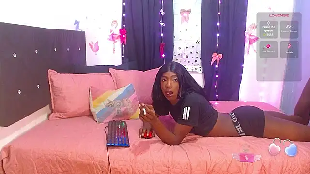 Snapshot of antonella_wolfe02 chatting on July 8, 2:27 am antonella wolfe02 online show from July 8, 2:27 am