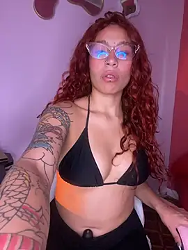 Snapshot of PrettyChloe_ chatting on July 23, 7:56 pm PrettyChloe online show from July 23, 7:56 pm