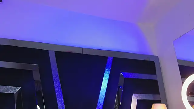 Snapshot of Kassandra_xxx chatting on July 25, 3:04 am Kassandra xxx online show from July 25, 3:04 am