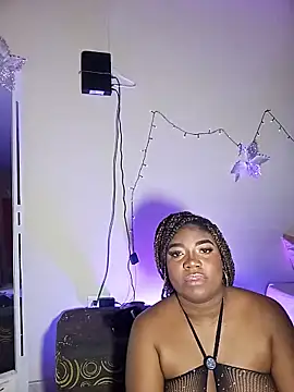 Snapshot of GraceMaaceey chatting on June 13, 2:20 am GraceMaaceey online show from June 13, 2:20 am