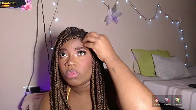 Snapshot of GraceMaaceey chatting on June 14, 1:36 am GraceMaaceey online show from June 14, 1:36 am