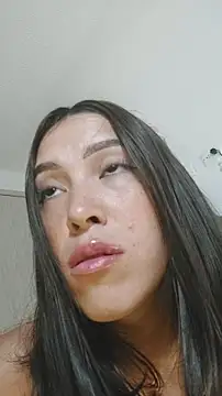 Lina Carolina online show from December 5, 10:02 am