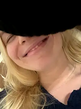 d0uble trouble online show from November 28, 7:05 pm