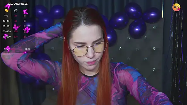 Snapshot of Emily_Kente chatting on December 5, 12:41 am Emily Kente online show from December 5, 12:41 am