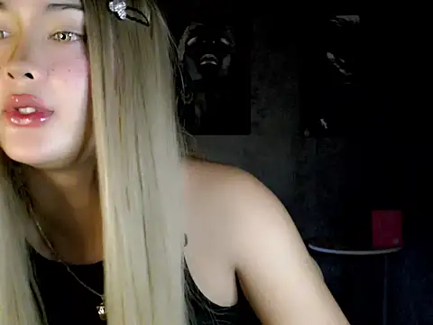 Snapshot of urfuckingdoll69 chatting on May 21, 8:54 am urfuckingdoll69 online show from May 21, 8:54 am