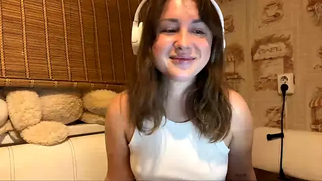 Snapshot of Tessa_Muse chatting on November 29, 3:48 pm Tessa Muse online show from November 29, 3:48 pm