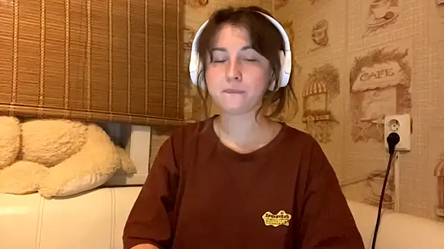 Snapshot of Tessa_Muse chatting on November 30, 3:27 pm Tessa Muse online show from November 30, 3:27 pm