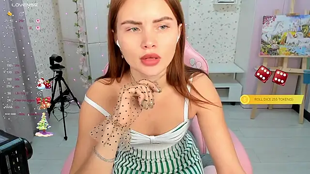 Anna Dreamer online show from December 15, 4:11 pm