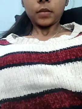 Snapshot of Isha_Liha chatting on December 1, 6:40 am Isha Liha online show from December 1, 6:40 am