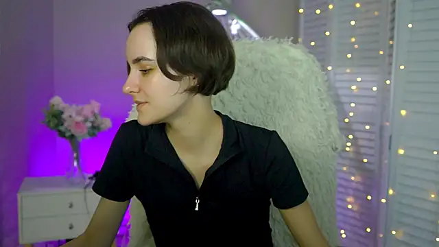 Snapshot of KateWillows chatting on December 2, 12:21 pm KateWillows online show from December 2, 12:21 pm