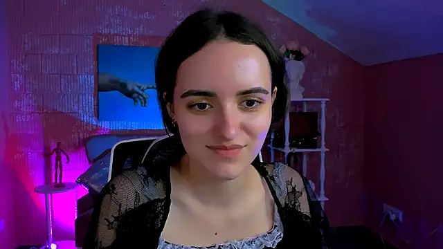 KateWillows online show from March 6, 4:20 am