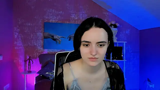 KateWillows online show from March 16, 4:40 am