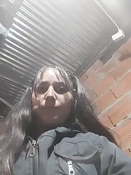 Snapshot of sammyyblondee chatting on December 17, 11:11 pm sammyyblondee online show from December 17, 11:11 pm