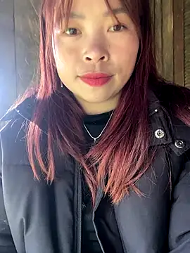 Snapshot of alissa-ww chatting on December 17, 2:28 am alissa-ww online show from December 17, 2:28 am