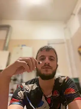 Snapshot of Grek32X chatting on December 4, 6:05 pm Grek32X online show from December 4, 6:05 pm