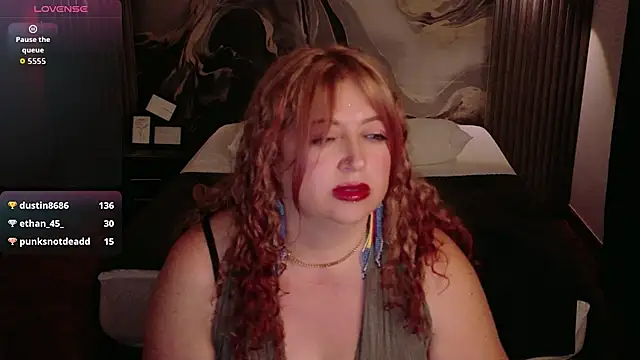 MilfArlet online show from July 28, 6:20 pm
