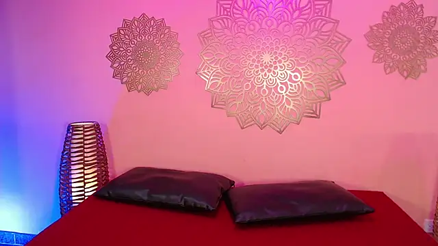 Snapshot of MarianaMontezz chatting on June 25, 8:46 pm MarianaMontezz online show from June 25, 8:46 pm