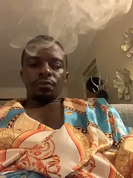 Snapshot of alianttey_ chatting on June 17, 6:53 pm alianttey online show from June 17, 6:53 pm