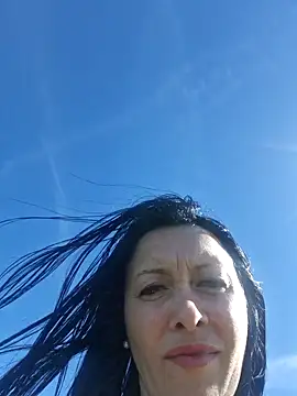 OliviaMazee online show from April 25, 1:52 pm