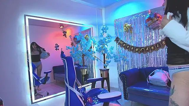 myla evans online show from December 14, 3:23 am