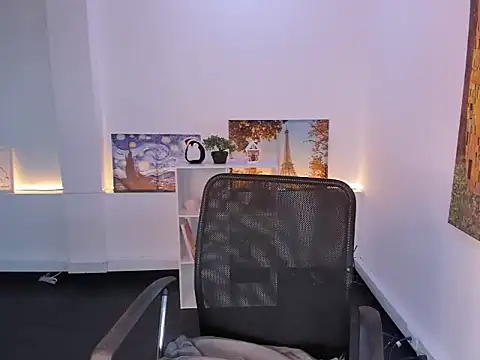 SwettieSammy online show from December 18, 12:11 pm