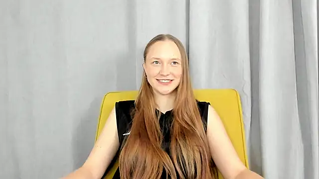 Snapshot of BibiStapler chatting on December 1, 7:24 am BibiStapler online show from December 1, 7:24 am