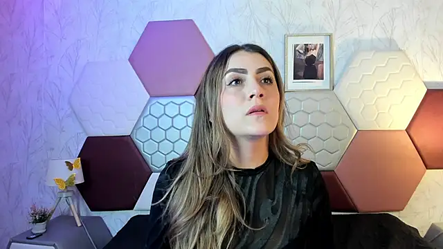AriaRous online show from April 22, 3:13 pm