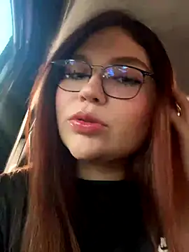 Snapshot of RosieRider_ chatting on December 15, 8:35 pm RosieRider online show from December 15, 8:35 pm