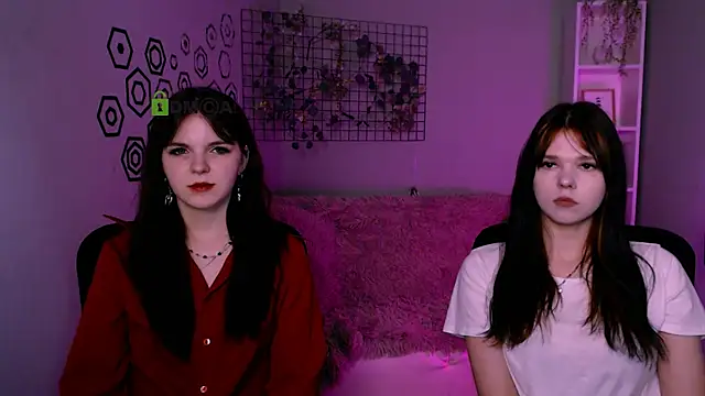 Snapshot of mikameovv chatting on December 3, 12:14 pm mikameovv online show from December 3, 12:14 pm