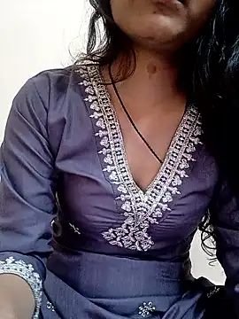 Snapshot of Rukmadi_hot chatting on February 4, 4:40 am Rukmadi hot online show from February 4, 4:40 am