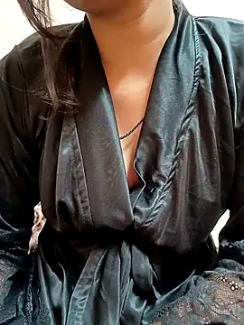 Snapshot of Rukmadi_hot chatting on February 18, 5:14 am Rukmadi hot online show from February 18, 5:14 am