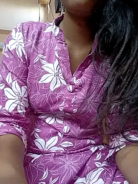 Snapshot of Rukmadi_hot chatting on April 17, 2:58 am Rukmadi hot online show from April 17, 2:58 am