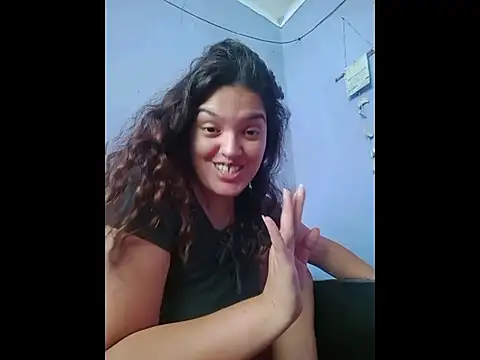 Snapshot of eviltati chatting on December 14, 4:45 pm eviltati online show from December 14, 4:45 pm