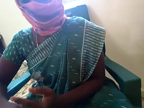 Snapshot of tamil_sumathi chatting on June 4, 5:24 am tamil sumathi online show from June 4, 5:24 am